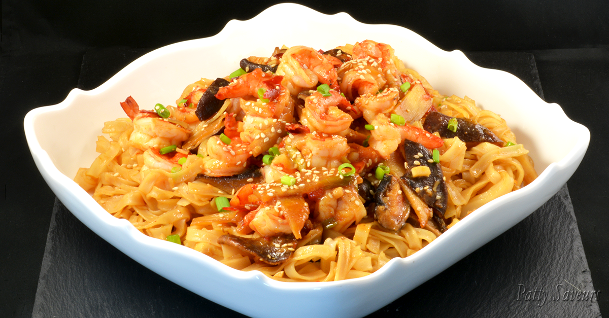 Patty Saveurs | Nouilles de Riz Sautées aux Crevettes